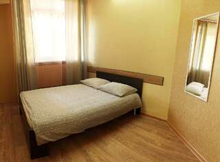 Гостиница Da Vinci Hostel Томск Номер эконом с 1 двуспальной кроватью-1
