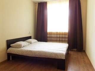 Гостиница Da Vinci Hostel Томск Номер эконом семейный с 1 двуспальной кроватью-1