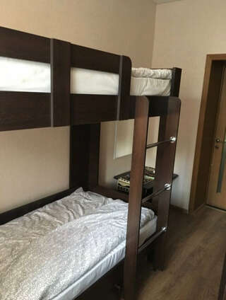 Гостиница Da Vinci Hostel Томск Общий 4-местный номер для мужчин и женщин-1
